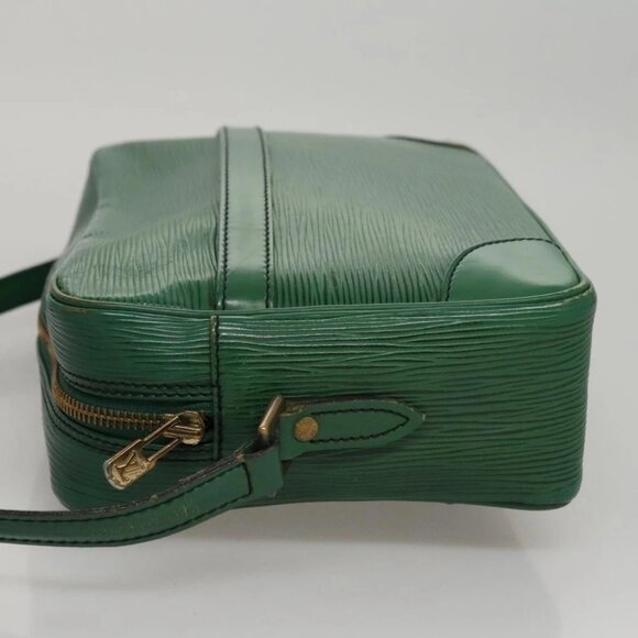 LOUIS VUITTON Epi Trocadero 27 Shoulder Bag Green - Picture 4 of 16